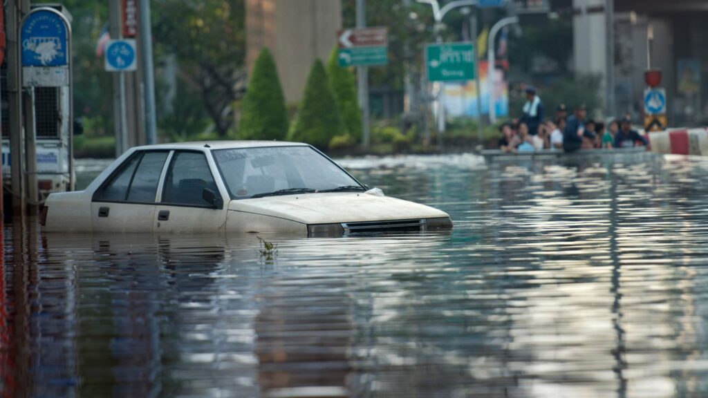 Flooding damaging city